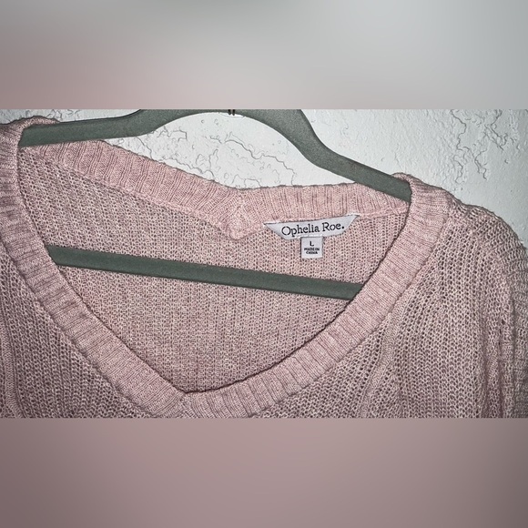Ophelia Roe Light Pink V-Neck Women's Sweater (NWT) - Picture 6 of 9